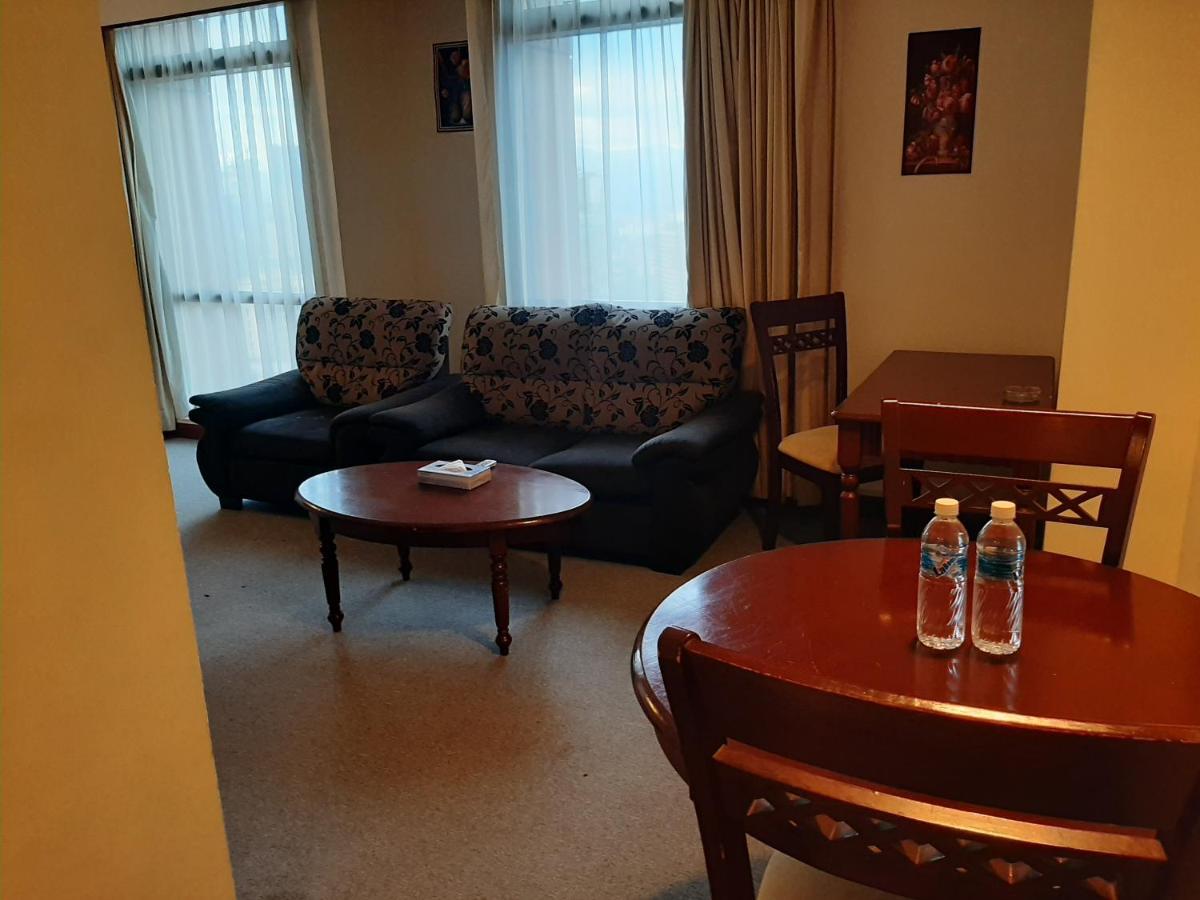 Family Apartment At Times Square 쿠알라룸푸르 외부 사진